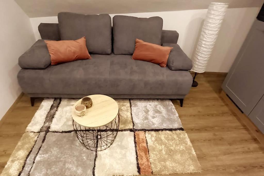 Kleine, Gemuetliche Dachgeschosswohnung Laudenbach  Exteriér fotografie