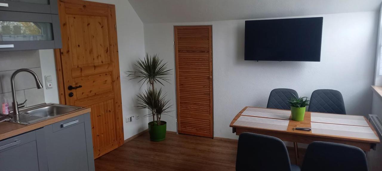 Kleine, Gemuetliche Dachgeschosswohnung Laudenbach  Exteriér fotografie